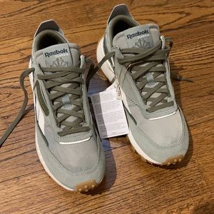 Reebok Unisex Legacy Running Sneaker